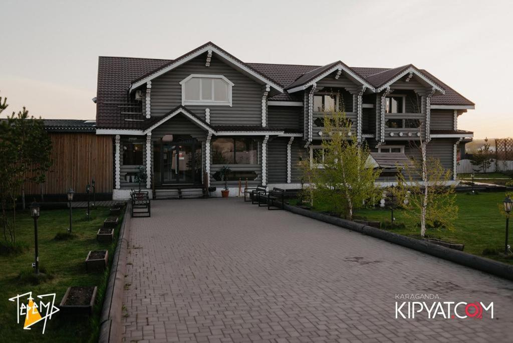 Terem Inn 卡拉甘达 外观 照片